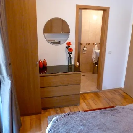 Wood In Mountain View Complex